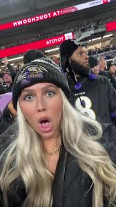 Derrick Henry Lindsey Vonn