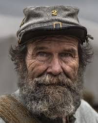 Mau foto buku tahunan atau sampul band nih? Pin Op 1 Faces