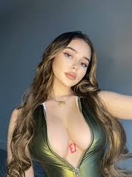 TW Pornstars - Tayler Hills. Twitter. Who wants a succubus😈 ?. 12:53 AM -  16 Mar 2023