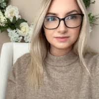 Stacey Buckalew's Instagram, Twitter & Facebook