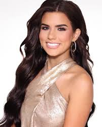 New Miss Teen Crowned in Vicksburg Ceremony