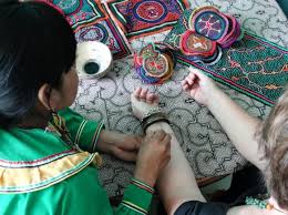 En la página web del santuario de la virgen maría en la localidad francesa de lourdes se pueden enviar las intenciones para pedir protección y salud para los seres queridos a la patrona de los enfermos. Alternative Lima City Tours An Example Of Responsible Tourism In Peru Sumak Travel