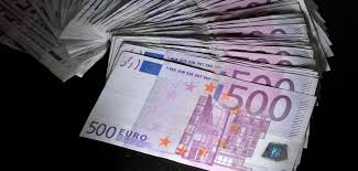 Im video erfahren sie, worauf sie bei diesen banknoten achten müssen. 500 Euro Schein Banknoten Aus Kostet Eine Halbe Milliarde Welt