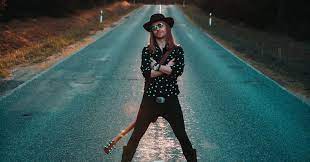Stream tracks and playlists from robertas semeniukas on your desktop or mobile device. Gitaristas Robertas Semeniukas Albume Mano Pakilimai Ir Nuopuoliai Vardai 15min Lt