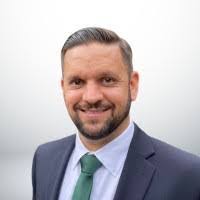 Nic Stevens's Instagram, Twitter & Facebook