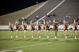 High Kick 2010 Majorette College Junior Soccer Field