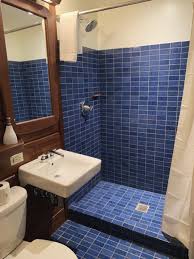 Freehand Hotel Chicago Shared Quad Room Bathrooms Hostel Freehand Hotel Chicago Hotels Cafe House