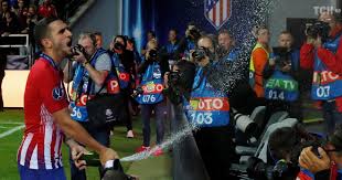Лига чемпионов уефа real madrid cf png изображения · png лига чемпионов уефа · чемпионат мира по футболу 2018 года, лига чемпионов уефа png изображения. Shampanskoe Na Pole I Nagrada Koste Kak Atletiko Vyigral Superkubok Uefa Sport Tsn Ua