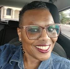 Deborah Armfield's Instagram, Twitter & Facebook