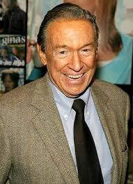 Meet Chris Wallace, Fox News presidential debate moderator