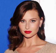 Aly Michalka promue régulière dans la saison 3 d'iZombie ! — Just About TV