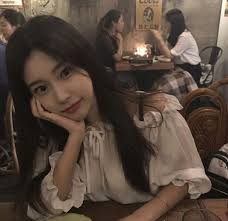 Discover and share the best gifs on tenor. 77 Images About Hyewon On We Heart It See More About Izone Hyewon And Kpop
