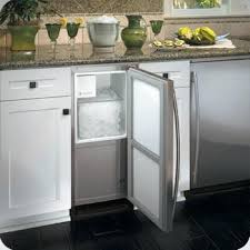 Mesmerizing Small Bar Refrigerator With Ice Maker Home Bar Ice Maker With Adorable Style For Living Outdoor Kitchen Appliances Kitchen Must Haves Dream Kitchen