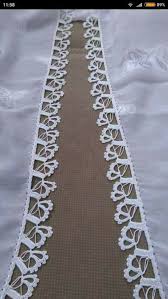 Dantel Panosundaki Pin