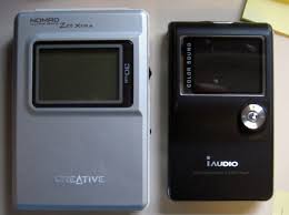 Therefore, this portable record player is more suitable for music that are older or less polished, such as minimalist 60s pop songs or even modern pop songs. Old Mp3 Players Mp3 Players Music Toys Mp3