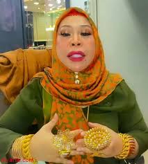 I donno why adore sangat dengan dato' vida ni. Datuk Seri Vida Suka Hati Sayalah Nak Pakai Cincin Emas Besar Besar My Tv Online