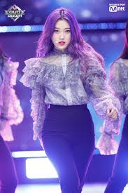 Pin By Elly On Loona Kpop Girls Stage Outfits Cool Girl