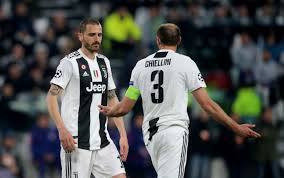 Browse 120 bonucci barzagli chiellini stock photos and images available, or start a new search to explore more stock. Juve Bonucci E Chiellini Le Crepe Nel Muro Bianconero Sky Sport