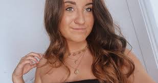 Gina Gingerich's Instagram, Twitter & Facebook