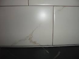 Custom colored caulk by colorfast & color rite in all the merkrete grout colors. Caulk Color Between Backsplash And Counter Ceramic Tile Advice Forums John Bridge Ceramic Tile