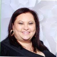 Angela Woolwine's Instagram, Twitter & Facebook