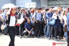 Maka sistem akan menampilkan ada. Pencari Kerja Indonesia Lebih Suka Kerja Di Luar Negeri Merahputih