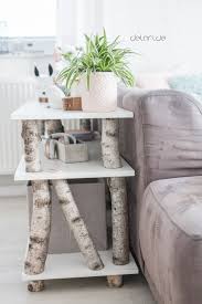 Es ist eines der bilder mit der besten qualität, die mit diesem lebendigen und bemerkenswerten bild als schlüsselwort dargestellt werden können. Birken Baum Regal Diy Fur Unter 40 Wohnzimmer Delari