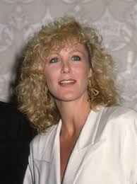 Joanna Kerns - Free pics, galleries & more at Babepedia