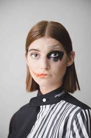 INKRUSH: una firma en la que sastrería, deconstrucción y crítica social se  dan la mano