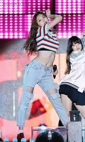 This Idol Drops Jaws With Her Tiny Ant Waist Stage Outfits Kpop Girls Korean Fashion
