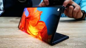 We review the specs, camera, performance and unique form factor of the with its latest foldable handset, huawei continues a strategy of practical innovation for solving major phone issues. Huawei Mate X Vs Samsung Galaxy Fold Who Did It Better