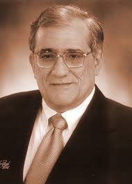 Mario Dávalos S. †