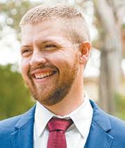 Hannah Moy's Instagram, Twitter & Facebook