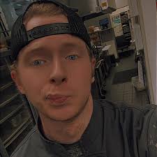 What song plays in your head when you see this? 🎶