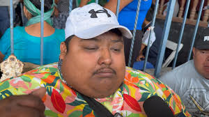 Vicente Pineda, perdió a cuatro de los integrantes de su familia en el  autobús que se accidentó el día de ayer en la carretera Mitla-Tehuantepec.  Su madre Griselda Vázquez Luis, su esposa