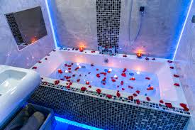 When bathing in your jetted tub, do not use bath salts, mineral salts, or bubble bath. Aphrodite Suites The Royal Jacuzzi Spa Suite Flats For Rent In Bradford West Yorkshire United Kingdom