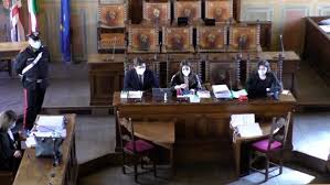 «bond comprati all'insaputa dei vertici», la beffa per i risparmiatori. Banca Etruria Notizie Su Arezzonotizie
