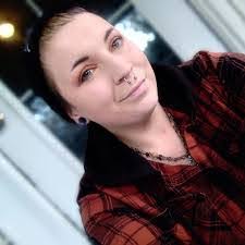 Christina Brainard's Instagram, Twitter & Facebook