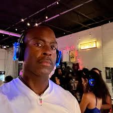 Woman killed after turning down man's advances in Pittsburgh bar  http://bit.ly/1JxAYTb