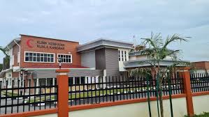 Dalam konteks agama, mufti wilayah persekutuan, dr luqman abdullah mentakrifkan kemerdekaan dalam islam sebagai kebebasan menjalankan tanggungjawab agama tanpa halangan sama ada melakukan perkara wajib atau sunat. Pejabat Kesihatan Kuala Kangsar