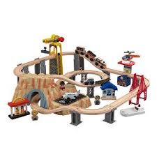 Amazon Com Kidkraft 60 Piece Train Set Toys Amp Games Wooden Train Set Train Set Table Train Set