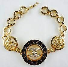 Chanel Kalin Zincirli Sik Bayan Bileklik Modelleri Kadinlive Com Chanel Bileklik Moda Taki