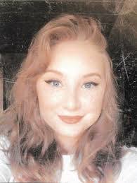 Stephanie Wilt's Instagram, Twitter & Facebook