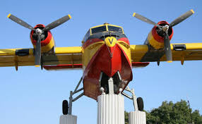 It operates out of 3 production facilities located at st. Canadair Cl 215 Photos Airplane Pictures Net