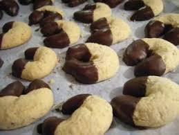 Platzchen Marzipan Kipferl Rezept Kochbar De Rezept Marzipan Platzchen Rezept Kekse Marzipan Kekse