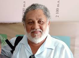 Premian a dos reporteros cancunenses por columna política y artículo de  fondo