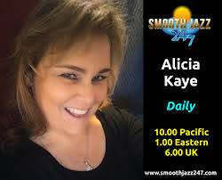 Alicia Kaye's Instagram, Twitter & Facebook