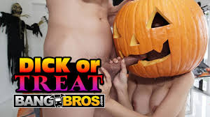BANGBROS - Johnny Love Gets A Wild Idea While Carving Pumpkins With His  Stepmom Tia Cyrus