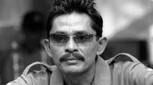 Suci dalam debu poppy mercury feat saleem iklim. Suci Dalam Debu Lagu Debut Saleem Iklim Yang Superhit Di Indonesia