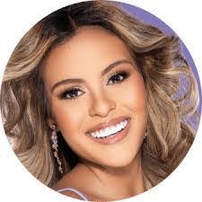 Kimberly Pring's Instagram, Twitter & Facebook